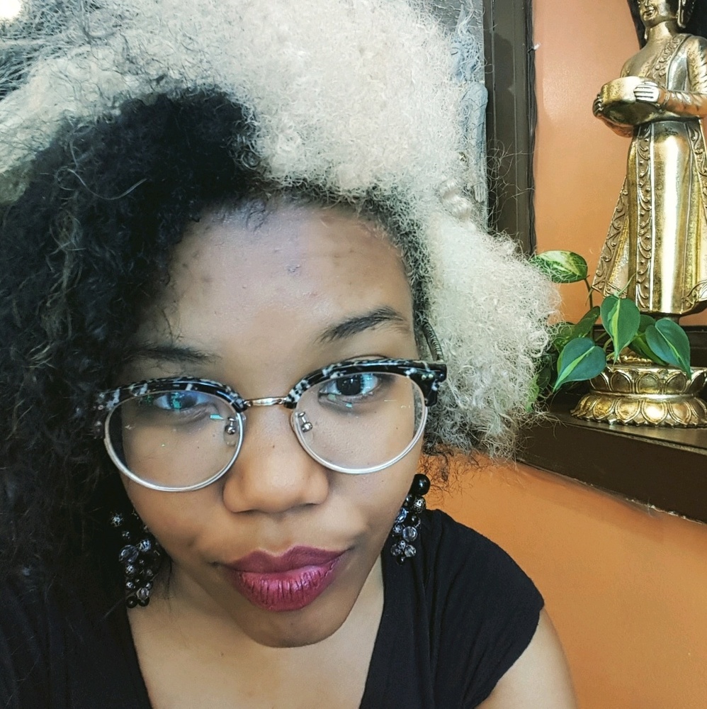 Meet your Posher, Sunshine